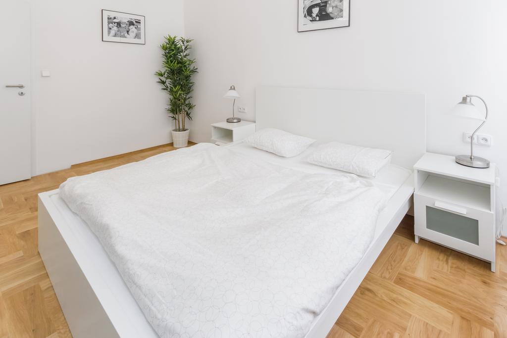 Apartment Jindrisska ปราก ภายนอก รูปภาพ